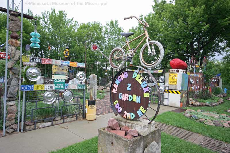 Rancho Deluxe Z Garden